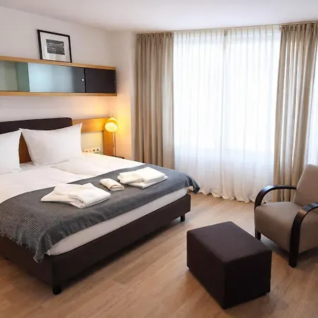 Hotel Check-inn - Free Parking 3*
